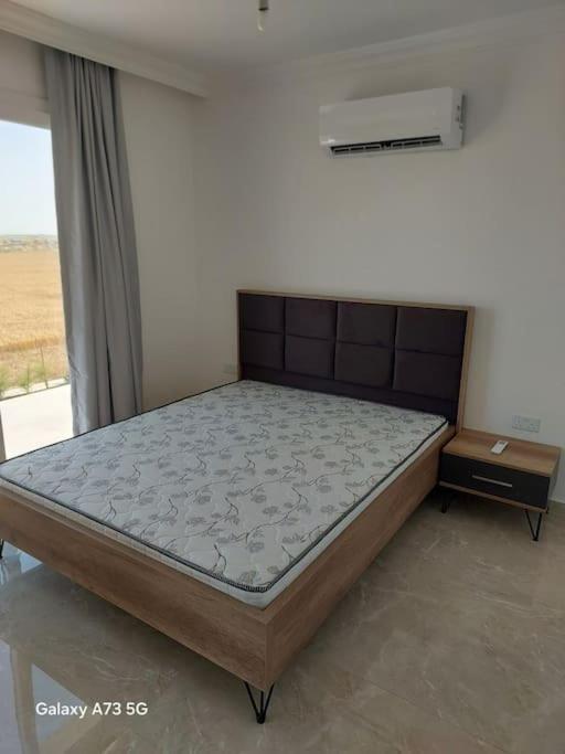 1 Bedroom Home - New Furnishings Trikomo Екстериор снимка